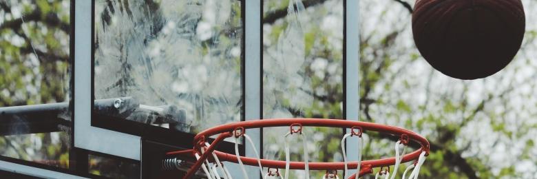 Basketball hoop
